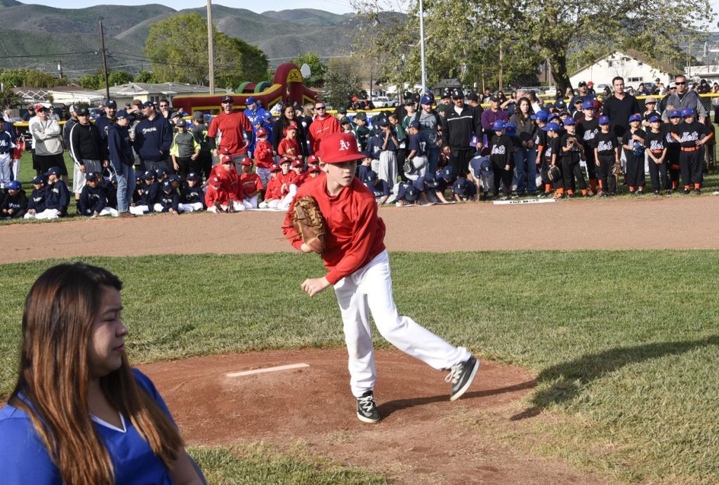 031415 Lompoc Little League 10.jpg